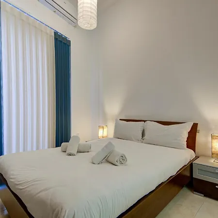 Bright Stay, Balcony Bliss & Location By 360 Estates * Sliema