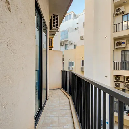 Bright Stay, Balcony Bliss & Location By 360 Estates * Sliema