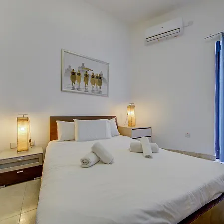 Apartment Bright Stay, Balcony Bliss & Location By 360 Estates