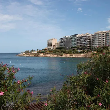Bright Stay, Balcony Bliss & Location By 360 Estates * Sliema