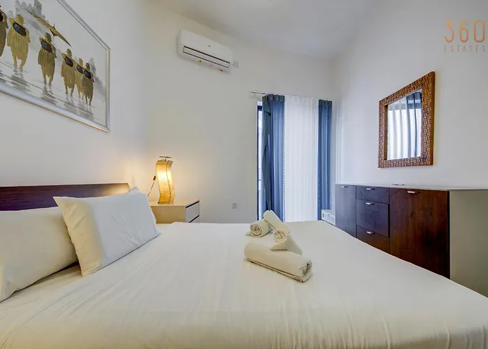 Διαμέρισμα Bright Stay, Balcony Bliss & Location By 360 Estates