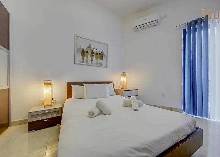 Διαμέρισμα Bright Stay, Balcony Bliss & Location By 360 Estates