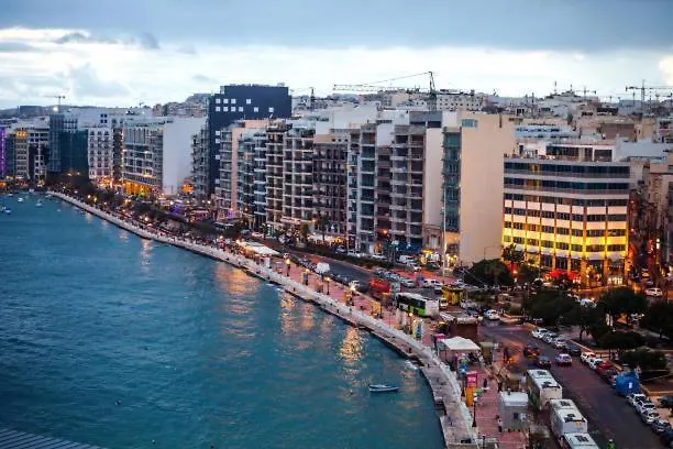 Διαμέρισμα Bright Stay, Balcony Bliss & Location By 360 Estates