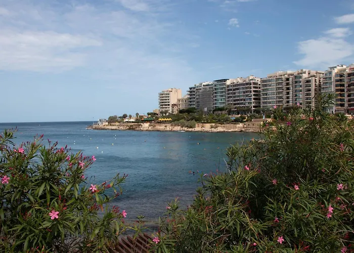 Bright Stay, Balcony Bliss & Location By 360 Estates * Σλιέμα