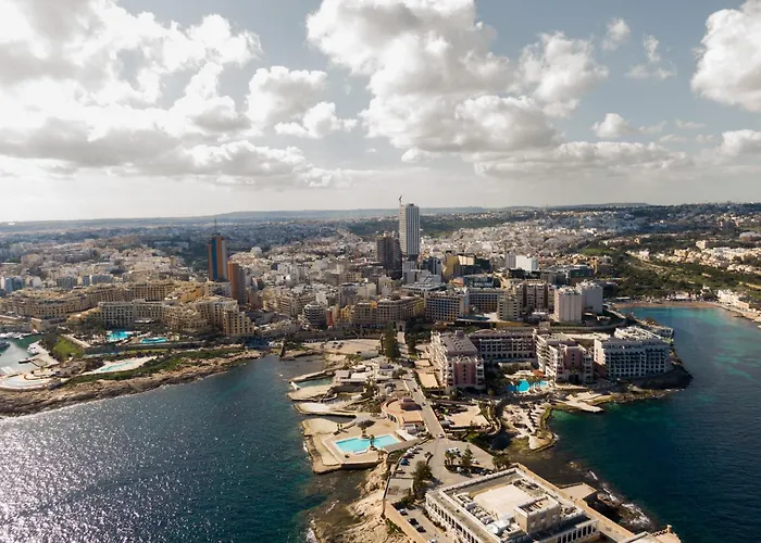 Bright Stay, Balcony Bliss & Location By 360 Estates Διαμέρισμα