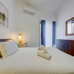 Διαμέρισμα Bright Stay, Balcony Bliss & Location By 360 Estates